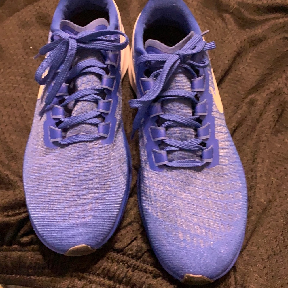 Price Drop
Nike zoom Pegasus 37